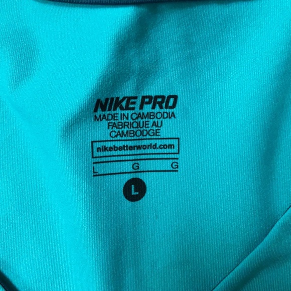 Nike pro blue T-shirt - Picture 2 of 2